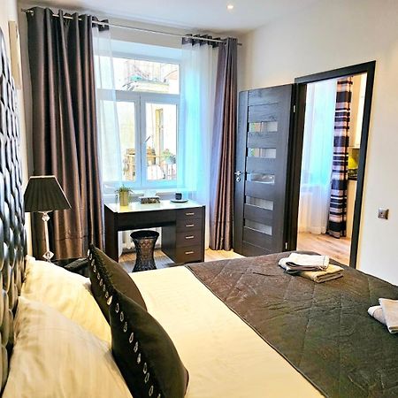 Modern 2 Bedroom Apartment In The City Centre Riga Exterior foto